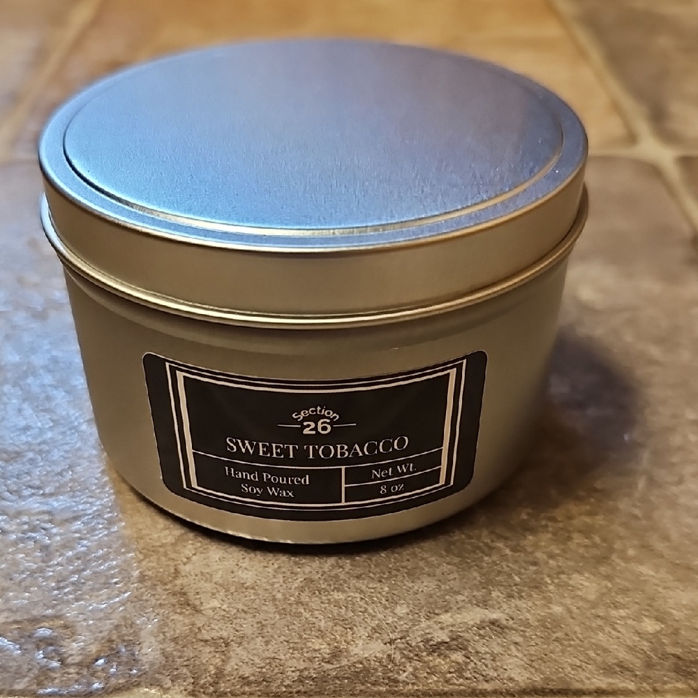 Sweet Tobacco Hand Poured Soy Wax Candle - Silver
